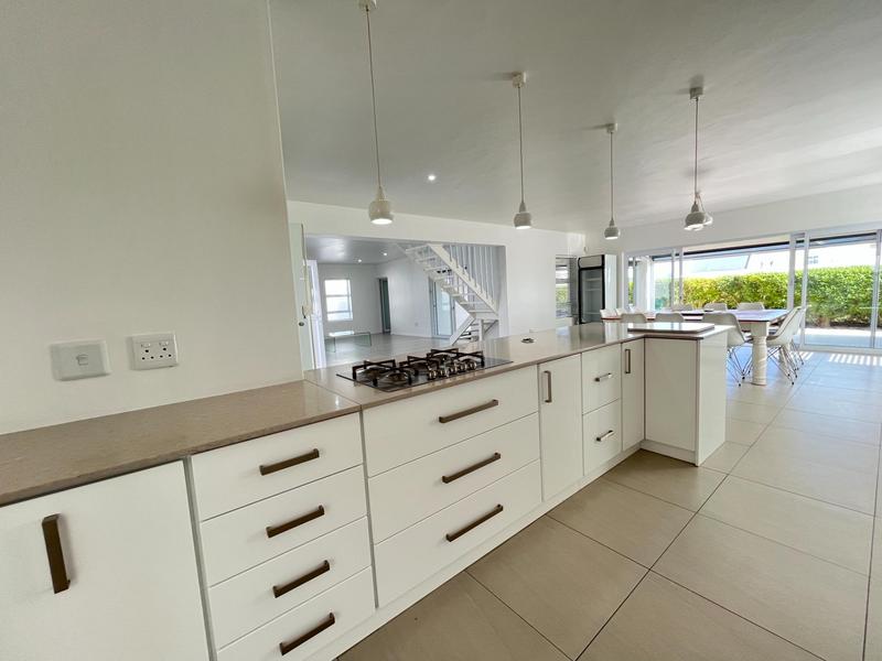 4 Bedroom Property for Sale in Dwarskersbos Western Cape